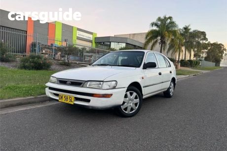 White 1997 Toyota Corolla Liftback Conquest Seca