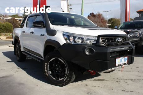 White 2019 Toyota Hilux Double Cab Pick Up Rugged X (4X4)