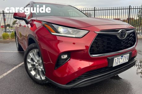 Red 2022 Toyota Kluger Wagon Grande AWD