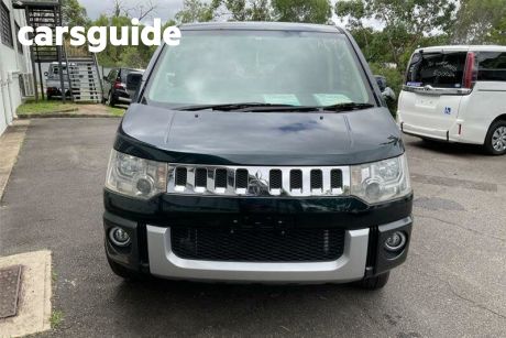 2010 Mitsubishi Delica OtherCar D5 G NAVIGATION PACKAGE 4WD