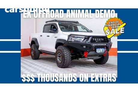 White 2023 Toyota Hilux Double Cab Pick Up GR-Sport TWO-Tone (4X4)