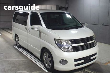 White 2009 Nissan Elgrand Commercial 8 Seater Luxury People Mover