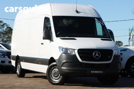 White 2023 Mercedes-Benz Sprinter Commercial 415CDI Low Roof MWB 9G-Tronic RWD