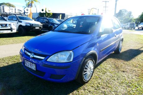 Blue 2005 Holden Barina Hatchback