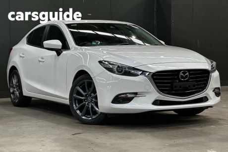 White 2017 Mazda 3 Sedan SP25 Astina