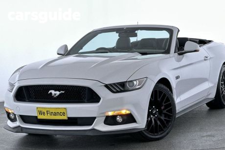 White 2016 Ford Mustang Convertible GT 5.0 V8