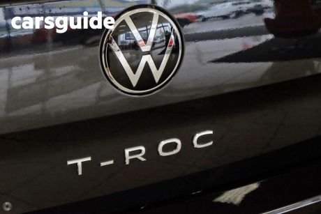 Black 2023 Volkswagen T-ROC Wagon 140TSI R-Line (restricted Ftr)