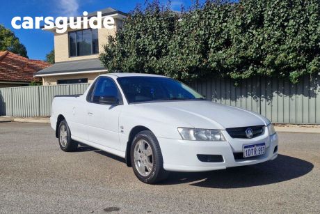White 2006 Holden Commodore Utility