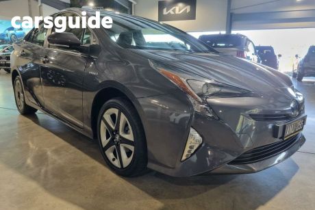Grey 2016 Toyota Prius Hatchback I-Tech Hybrid