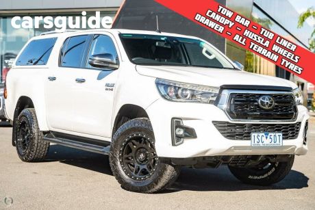 White 2020 Toyota Hilux Double Cab Pick Up SR5 (4X4)