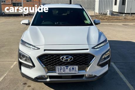 White 2018 Hyundai Kona Wagon Elite (awd)