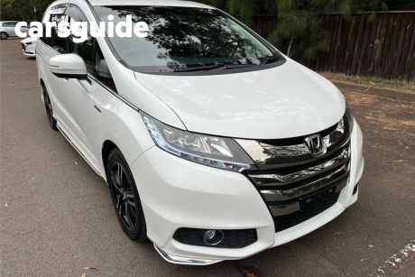 White 2016 Honda Odyssey Wagon