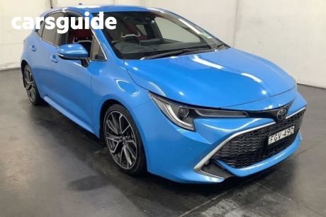 Blue 2019 Toyota Corolla Hatchback ZR