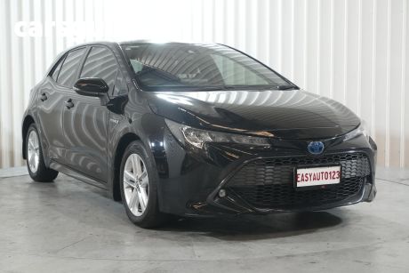 Black 2019 Toyota Corolla Hatchback SX (hybrid)