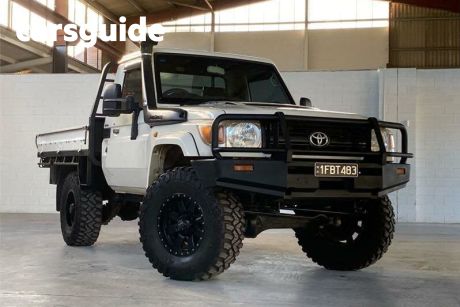 White 2012 Toyota Landcruiser Cab Chassis GXL (4X4)