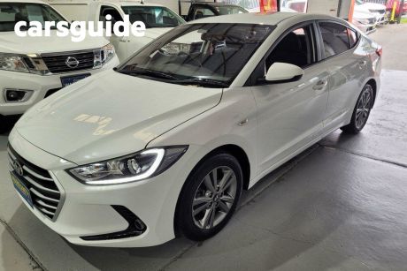 White 2017 Hyundai Elantra Sedan Active 2.0 MPI
