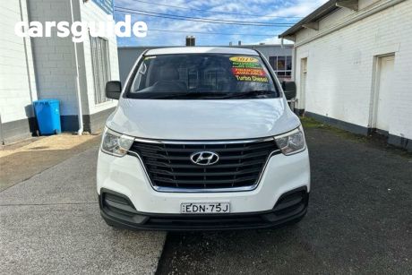 White 2019 Hyundai Iload Van 3S Twin Swing