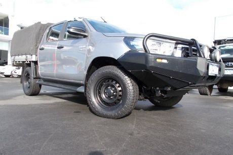 Silver 2020 Toyota Hilux Double Cab Chassis SR (4X4)