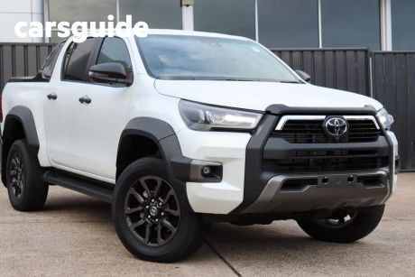 White 2022 Toyota Hilux Double Cab Pick Up Rogue (4X4) 6 Speaker