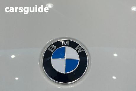 White 2023 BMW 320I Sedan M Sport