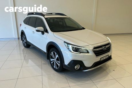 White 2019 Subaru Outback Wagon 2.5I Premium