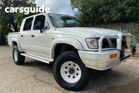 White 2003 Toyota Hilux Dual Cab Pick-up (4X4)