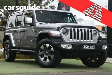 Silver 2021 Jeep Wrangler Unlimited Hardtop Overland (4X4)