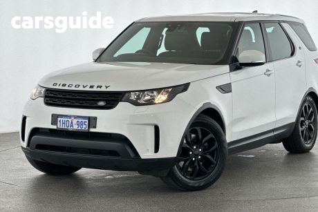 White 2017 Land Rover Discovery Wagon TD4 S