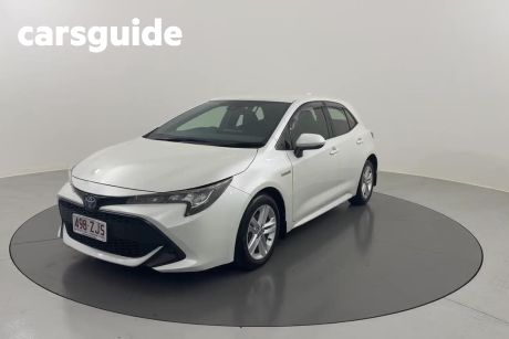 White 2019 Toyota Corolla Hatch
