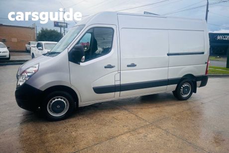 Silver 2015 Renault Master Commercial Mid Roof MWB AMT