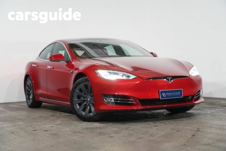 Red 2018 Tesla Model S Hatchback 100D