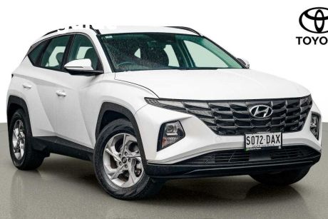 White 2022 Hyundai Tucson Wagon (FWD)