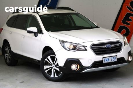 White 2018 Subaru Outback Wagon 2.5I
