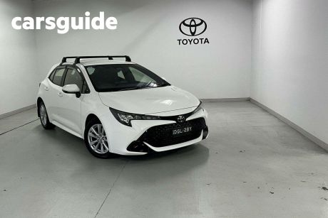 White 2023 Toyota Corolla Hatch Ascent Sport
