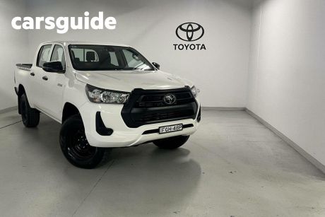 White 2023 Toyota Hilux Ute Tray 4X2 WORKMATE 2.4L T DIESEL AUTOMATIC DOUBLE CAB