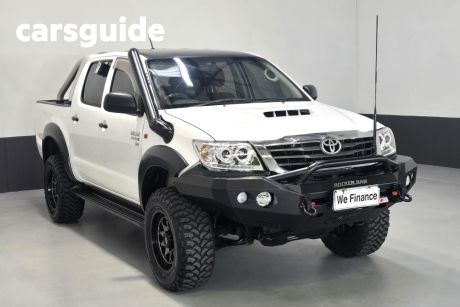 White 2015 Toyota Hilux Double Cab Chassis SR (4X4)
