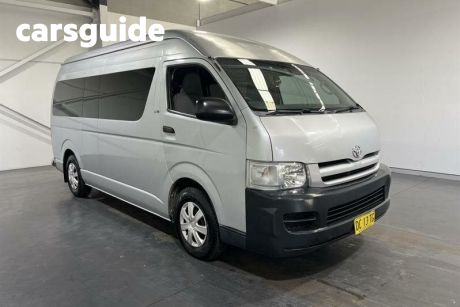 Silver 2006 Toyota HiAce Bus Commuter