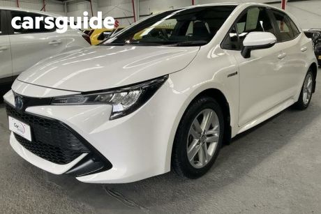 White 2021 Toyota Corolla Hatchback Ascent Sport Hybrid
