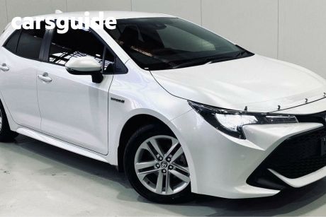 White 2020 Toyota Corolla Hatchback Ascent Sport Hybrid