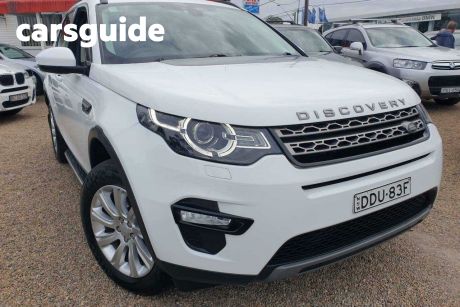 White 2016 Land Rover Discovery Sport Wagon TD4 SE
