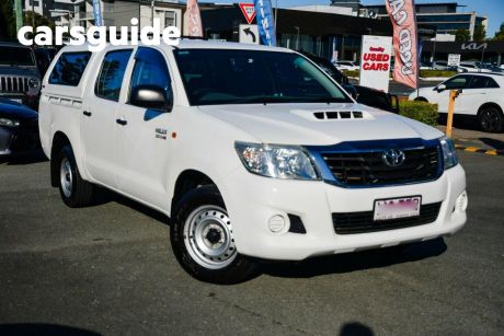 White 2013 Toyota Hilux Dual Cab Pick-up SR