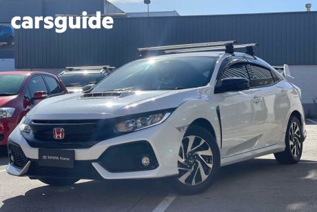 White 2018 Honda Civic Hatchback VTI-S
