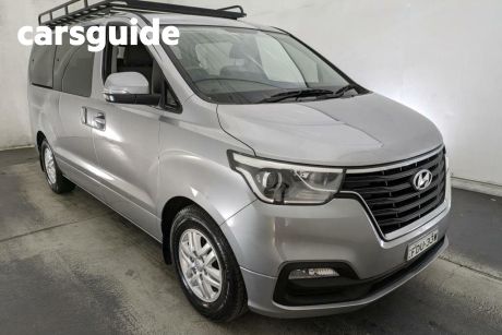 Grey 2018 Hyundai Imax Wagon Active