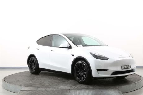 White 2023 Tesla Model Y Wagon Rear-Wheel Drive