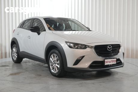 White 2023 Mazda CX-3 Wagon Maxx Sport LE (fwd)