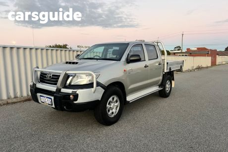 2013 Toyota Hilux Dual Cab Chassis SR (4X4)