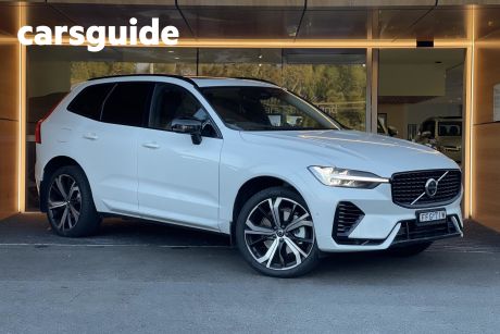 White 2023 Volvo XC60 Wagon Recharge Ultimate T8 Phev