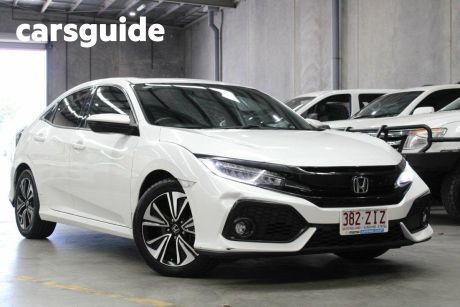 White 2017 Honda Civic Hatchback VTI-LX