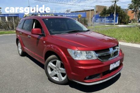 Red 2009 Dodge Journey Wagon R/T