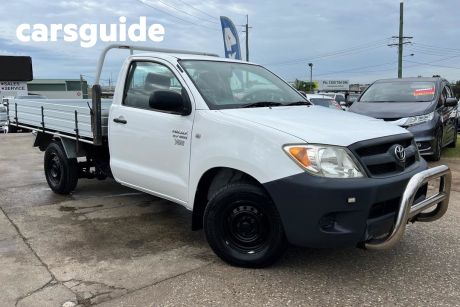 White 2005 Toyota Hilux Cab Chassis Workmate